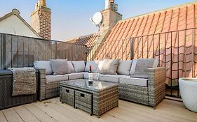89A Church Street - Luxury One Bed Apartment With Roof Terrace